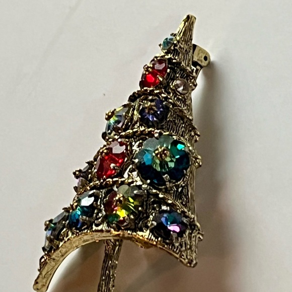 Weiss Elegant Gold and Multicolor Christmas Tree Brooch - Picture 3 of 6